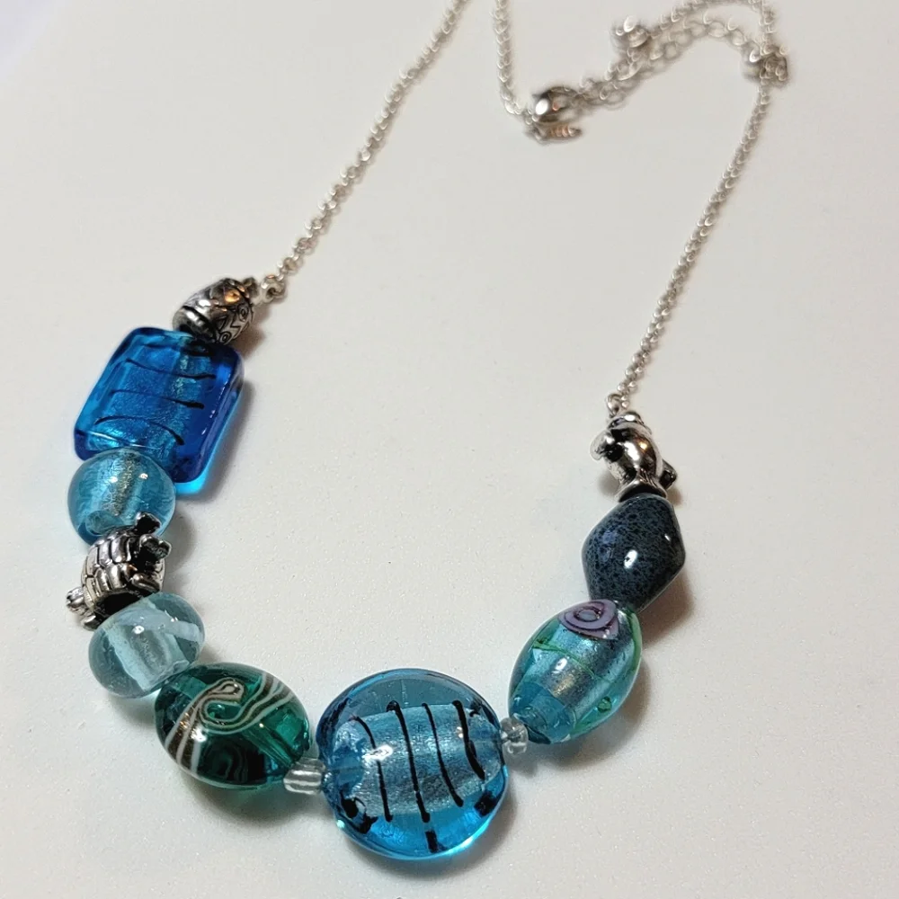 Beaded Chic Necklace Sealife Avon Signed SAQ Silver Tone Nautical Lampwork